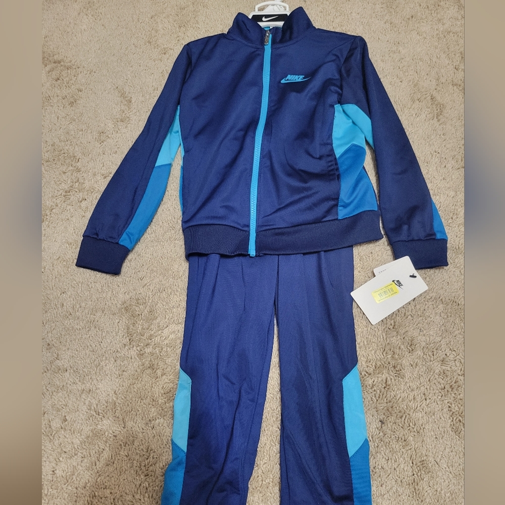 4t nike 4t 2 piece set navy and baby blue